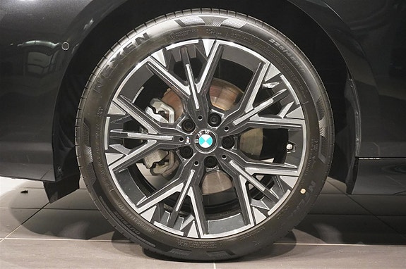 BMW 120 7 of 15