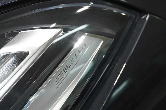 BMW 120 9 of 16