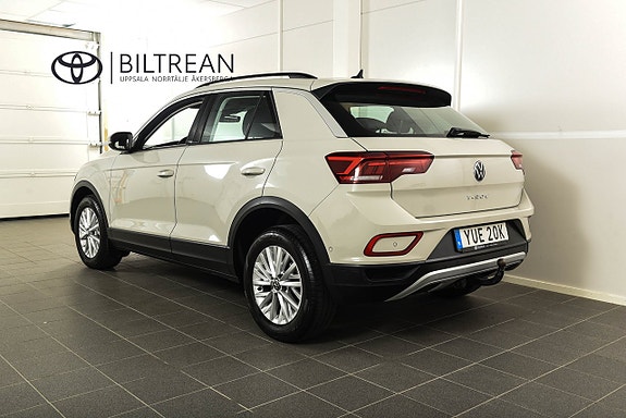 Volkswagen T-Roc 3 of 15