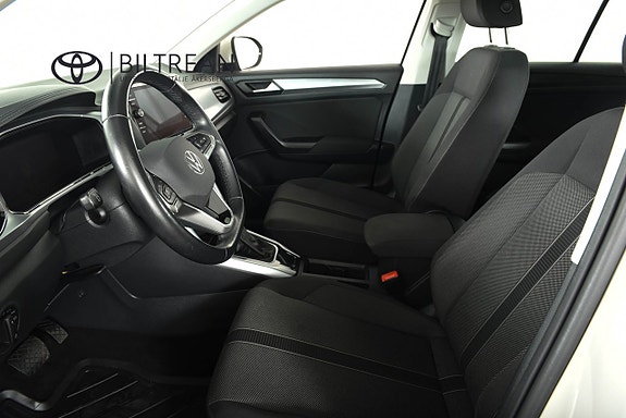 Volkswagen T-Roc 6 of 15