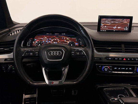 Audi Q7 10 of 27