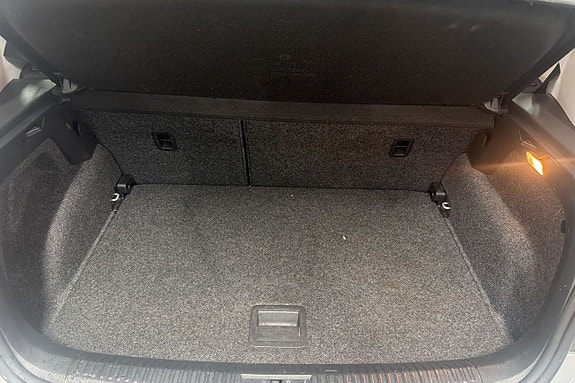 Volkswagen Polo 12 of 21
