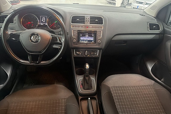 Volkswagen Polo 11 of 21