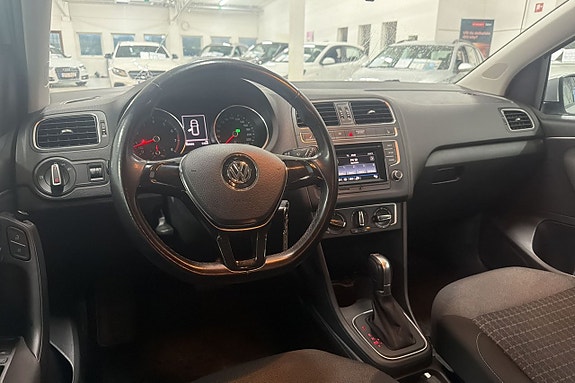Volkswagen Polo 9 of 21