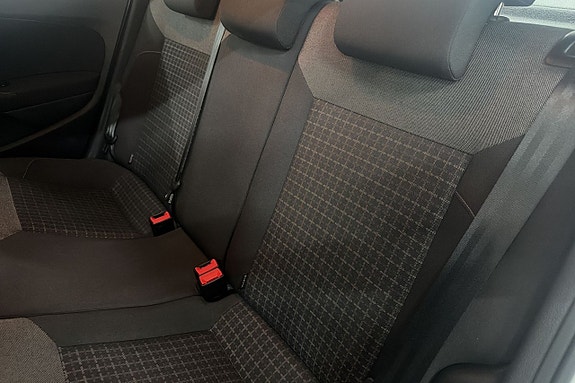 Volkswagen Polo 17 of 21
