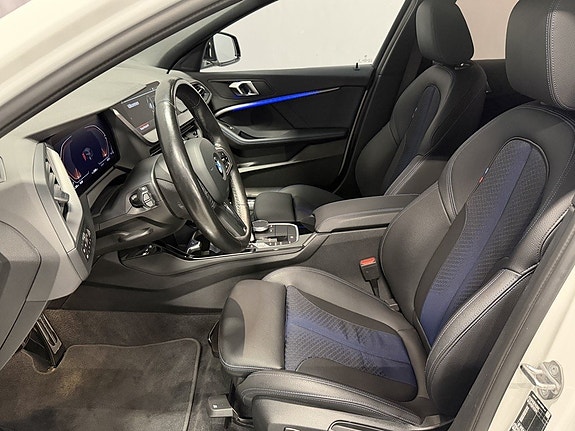 BMW 118i 11 of 25