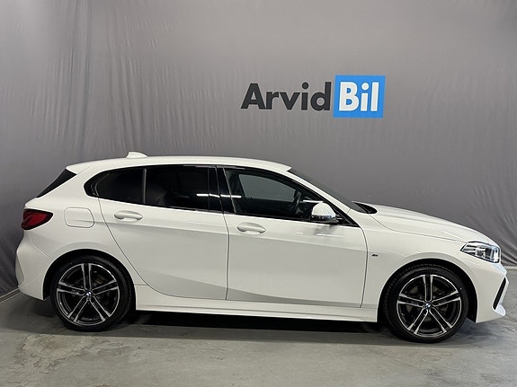 BMW 118i 5 of 25