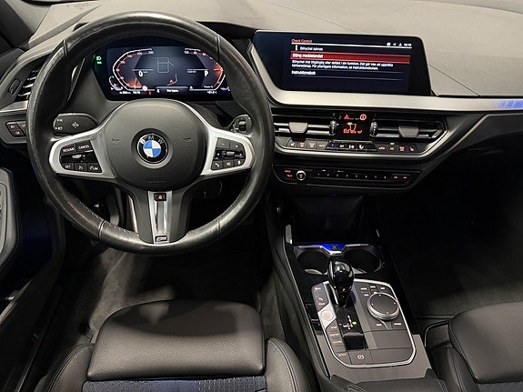 BMW 118i 13 of 25
