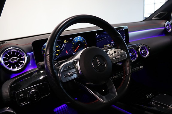 Mercedes-Benz CLA220 16 of 27