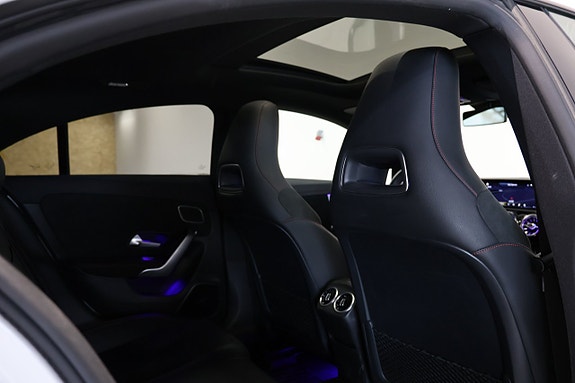 Mercedes-Benz CLA220 14 of 27