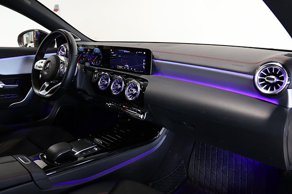 Mercedes-Benz CLA220 9 of 27