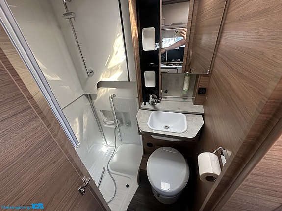 Knaus TOURER VAN 500 MQ * Solcell * Litium * Markis 17 of 21