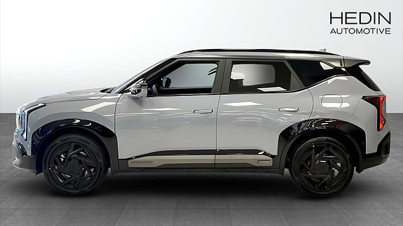 Kia Seltos 6 of 12