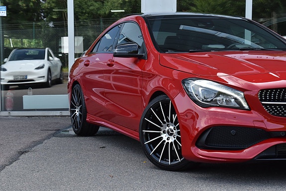 Mercedes-Benz CLA200 4 of 25