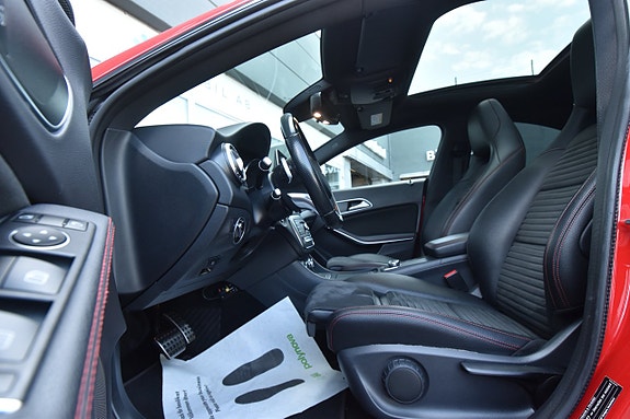 Mercedes-Benz CLA200 10 of 25