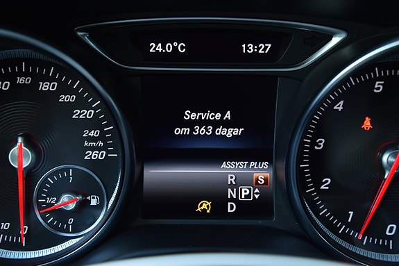Mercedes-Benz CLA200 25 of 25