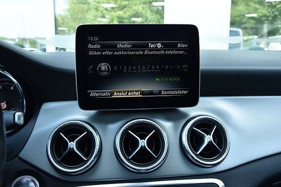 Mercedes-Benz CLA200 18 of 25