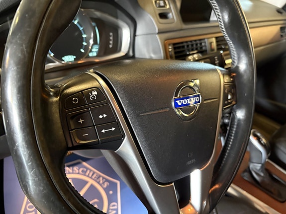 Volvo XC70 9 of 13