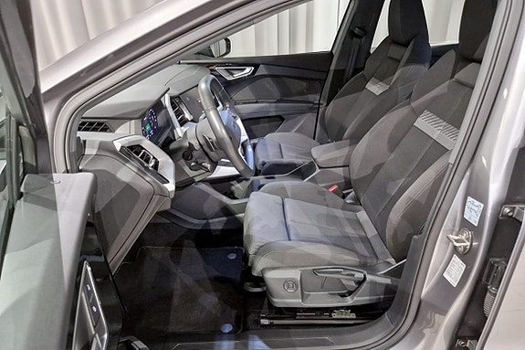 Audi Q4 e-tron 7 of 16