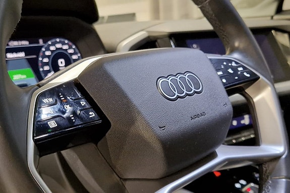Audi Q4 e-tron 10 of 16