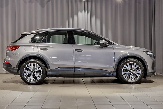 Audi Q4 e-tron 3 of 16
