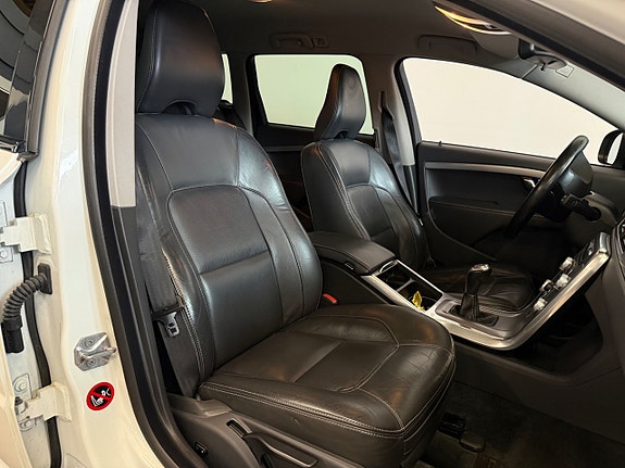 Volvo V70 11 of 21