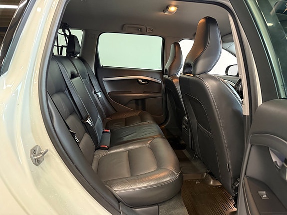 Volvo V70 14 of 21