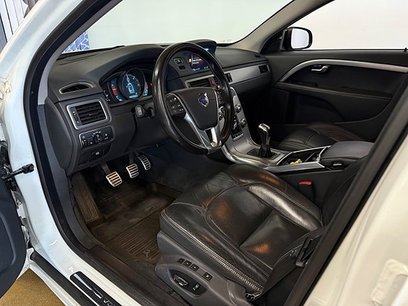 Volvo V70 10 of 21