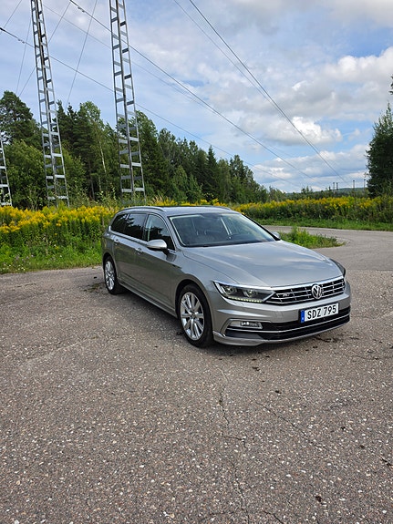 Volkswagen Passat 3 of 5