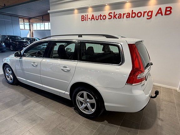 Volvo V70 6 of 22