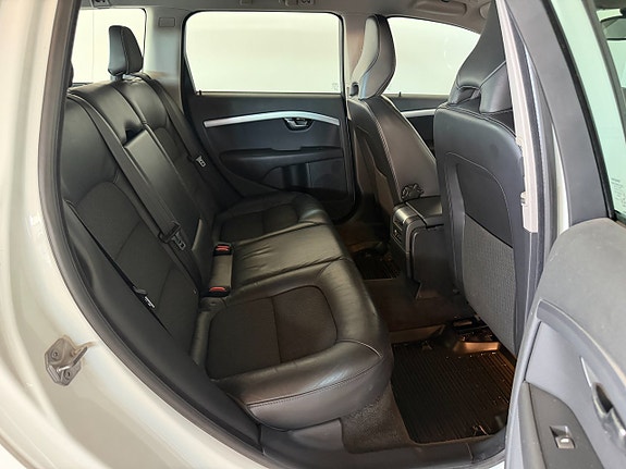 Volvo V70 12 of 20