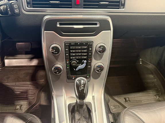 Volvo V70 19 of 22