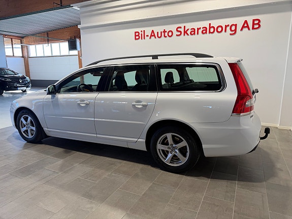 Volvo V70 4 of 20