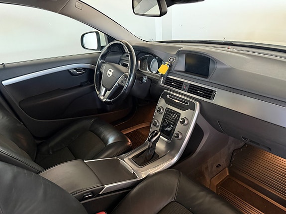 Volvo V70 14 of 20