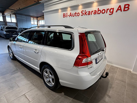 Volvo V70 7 of 22