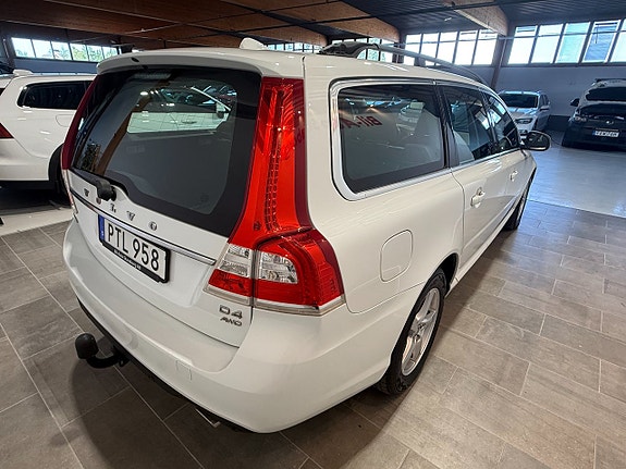 Volvo V70 8 of 22