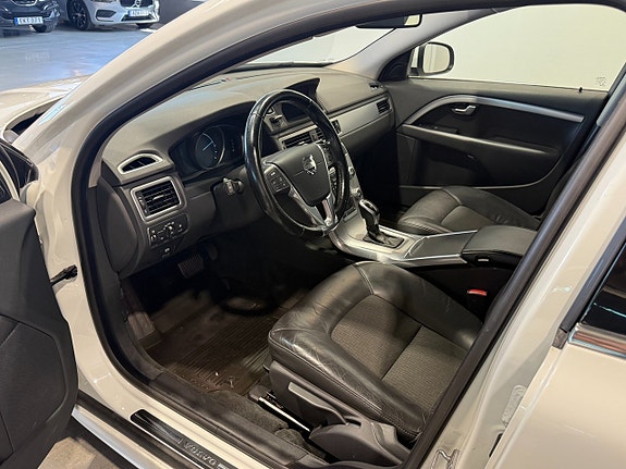 Volvo V70 16 of 22