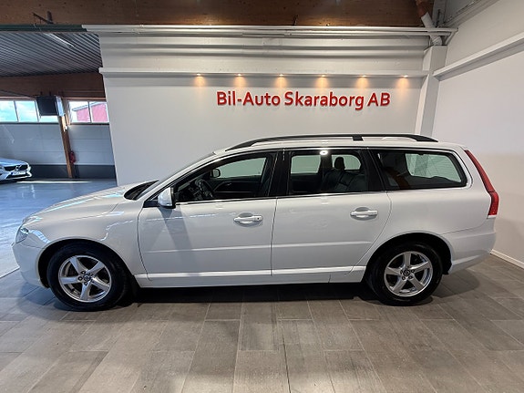 Volvo V70 5 of 22