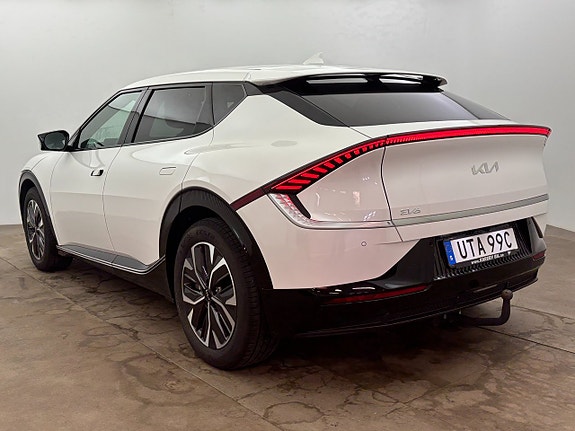 Kia EV6 4 of 26