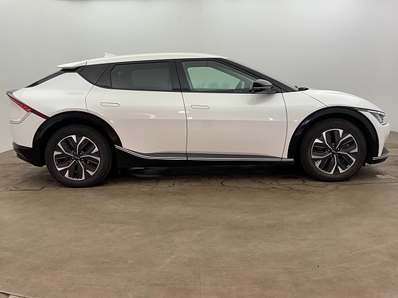Kia EV6 7 of 26