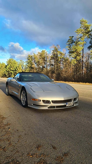 Chevrolet Corvette 5 of 6