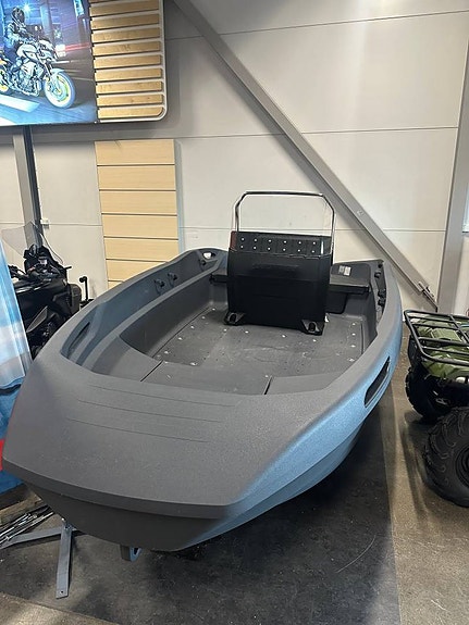 Pioner 16 Explorer Starter Ed Bred + Yamaha F50LB