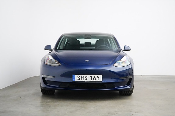 Tesla Model 3 19 of 22