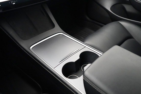Tesla Model 3 13 of 22