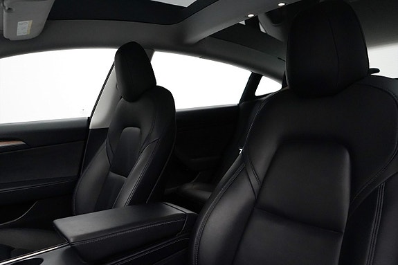 Tesla Model 3 6 of 22