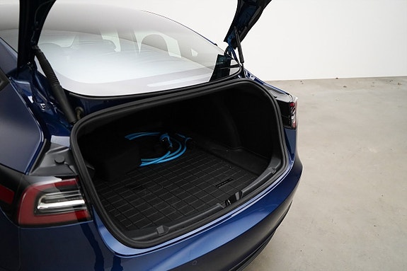 Tesla Model 3 17 of 22