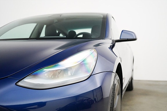 Tesla Model 3 21 of 22