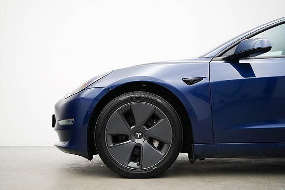 Tesla Model 3 2 of 22