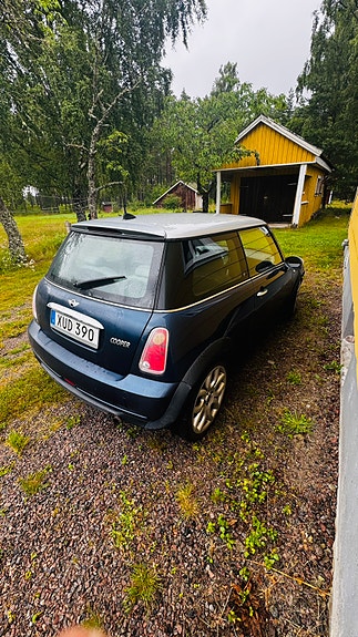 MINI Cooper 7 of 13
