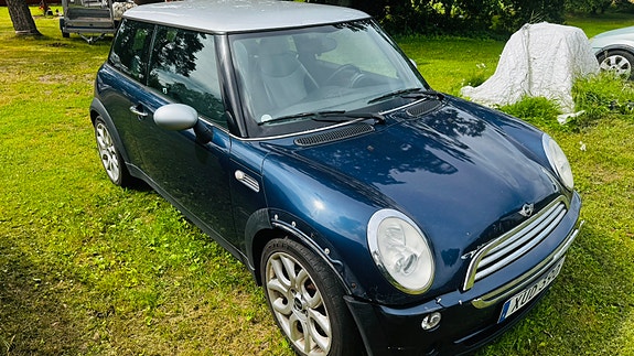 MINI Cooper 12 of 13